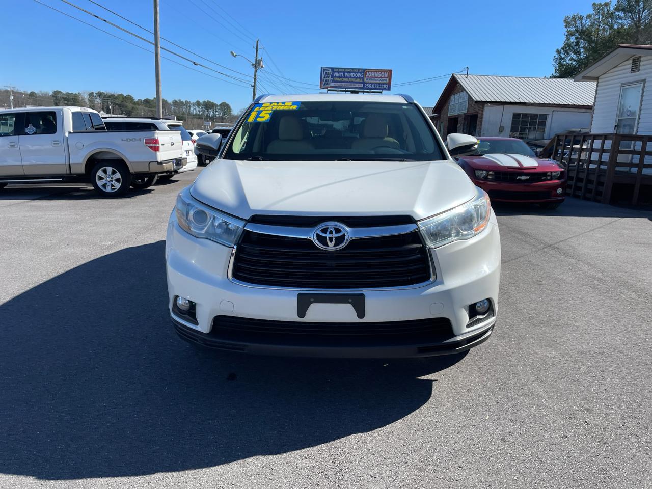 Toyota Highlander XLE FWD V6 2015