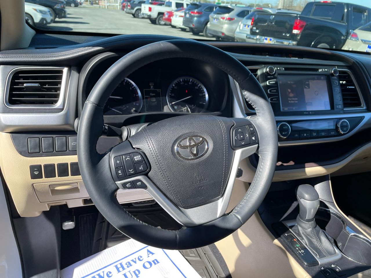 Toyota Highlander XLE FWD V6 2015