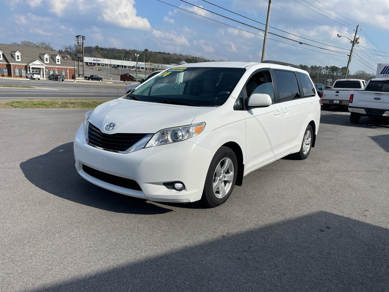 2014 Toyota Sienna LE