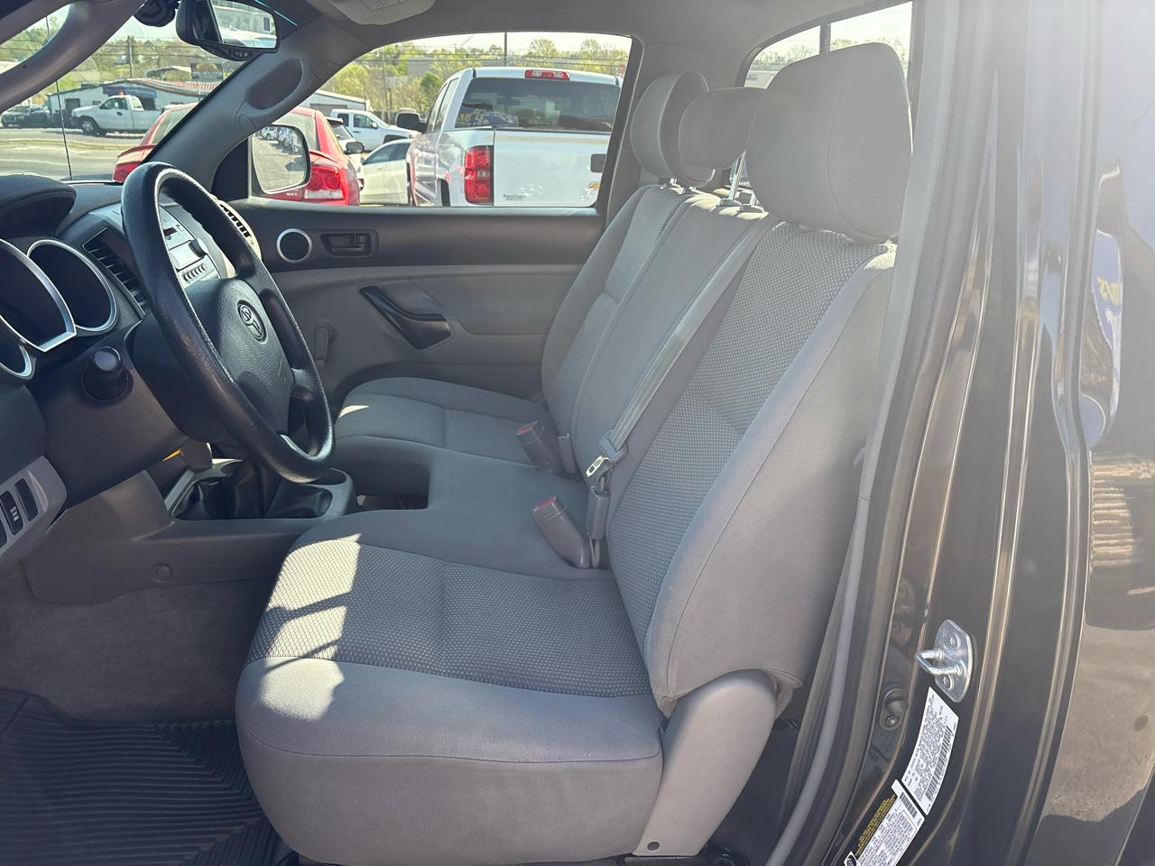 Toyota Tacoma Regular Cab I4 Manual 4WD 2005