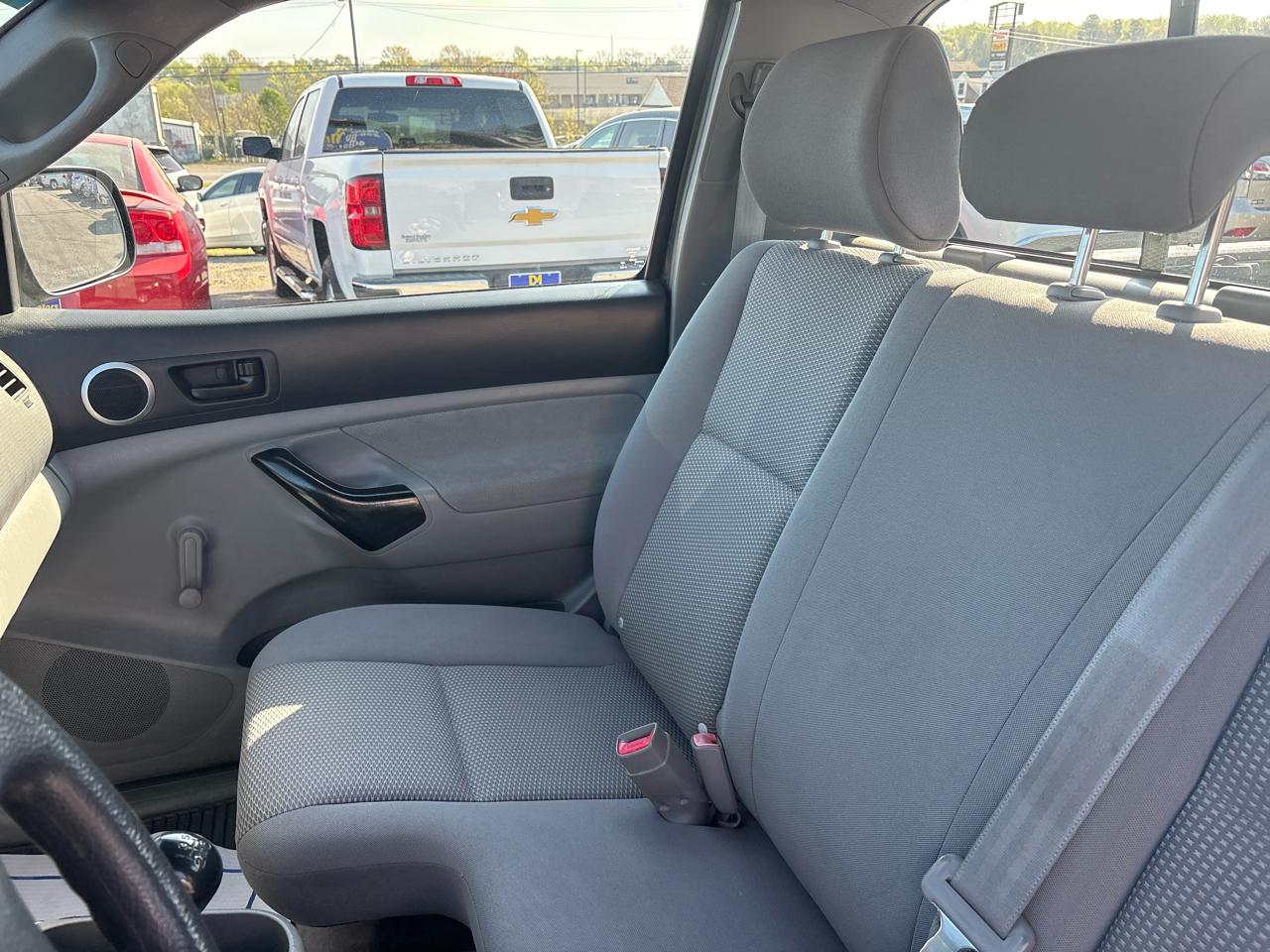 Toyota Tacoma Regular Cab I4 Manual 4WD 2005