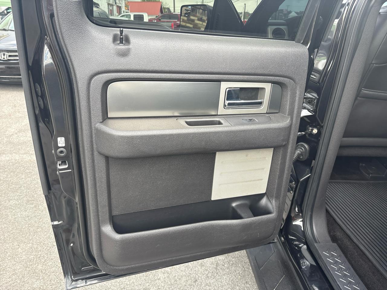 Ford F-150 SVT Raptor SuperCrew 5.5-ft. Bed 4WD 2014