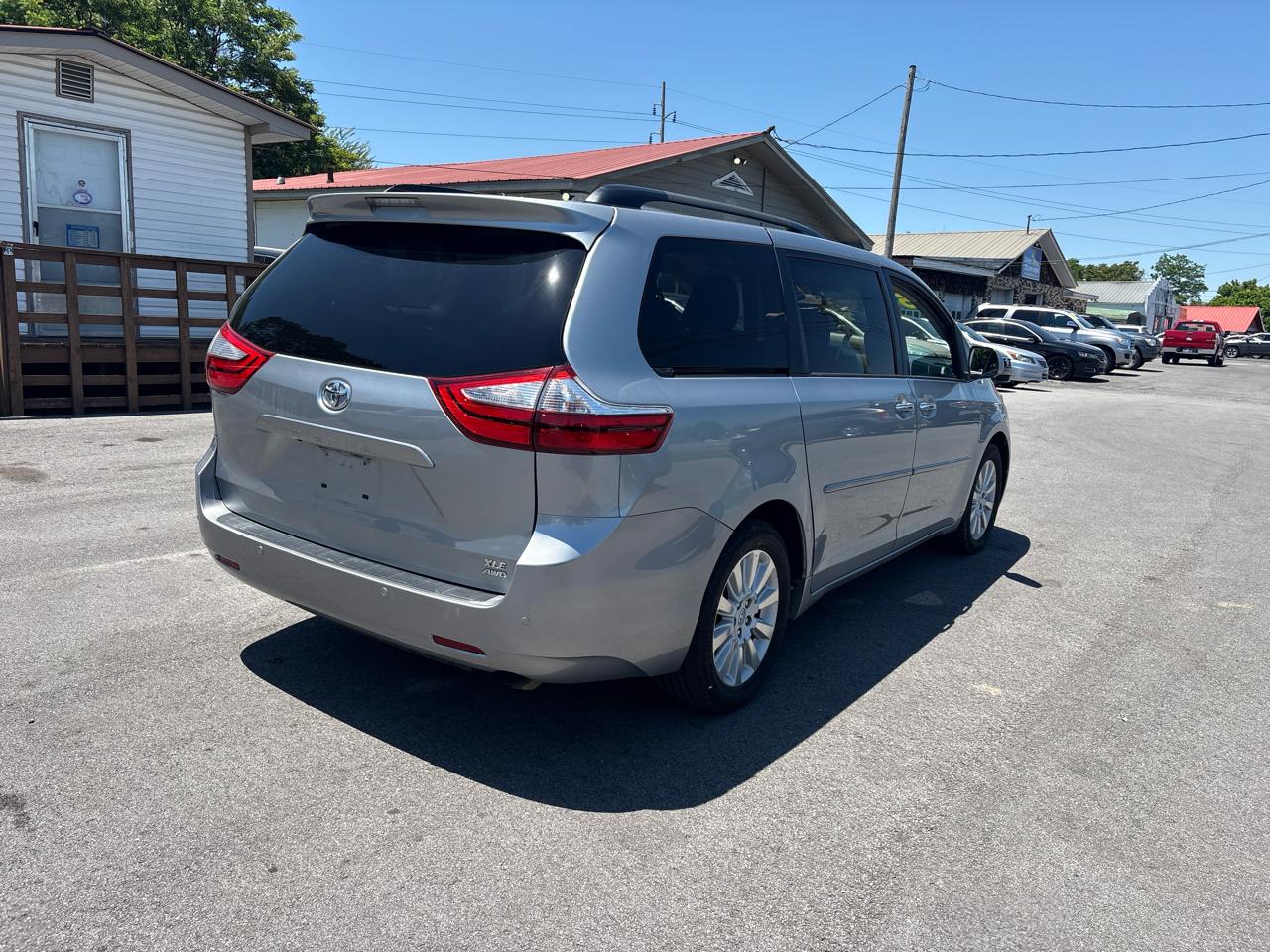 Toyota Sienna Limited AWD 7-Passenger V6 2015