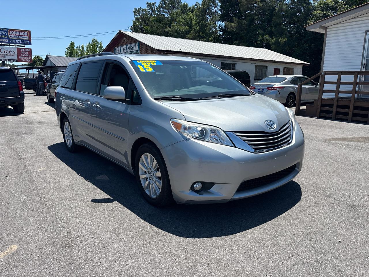 Toyota Sienna Limited AWD 7-Passenger V6 2015