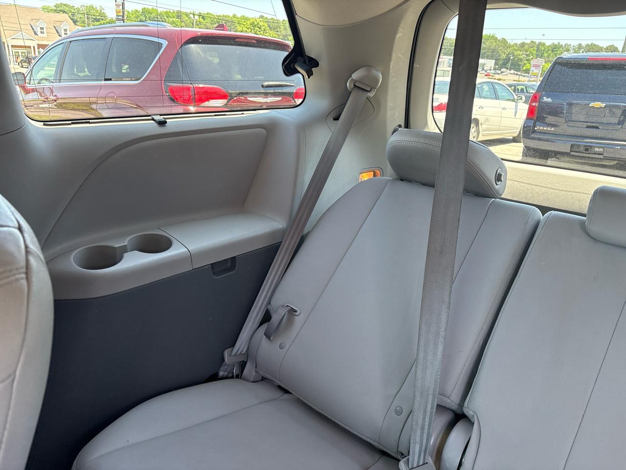 Toyota Sienna Limited AWD 7-Passenger V6 2015