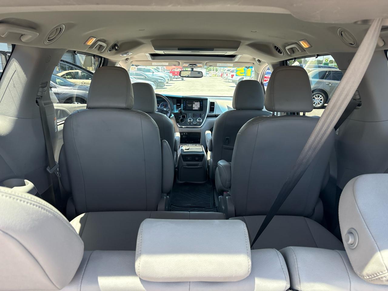 Toyota Sienna Limited AWD 7-Passenger V6 2015