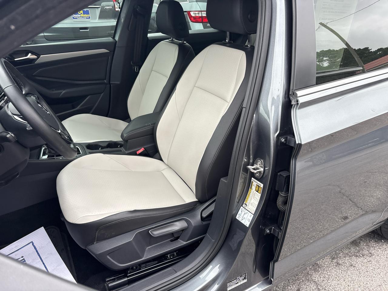 Volkswagen Jetta 1.4T S 8A 2020