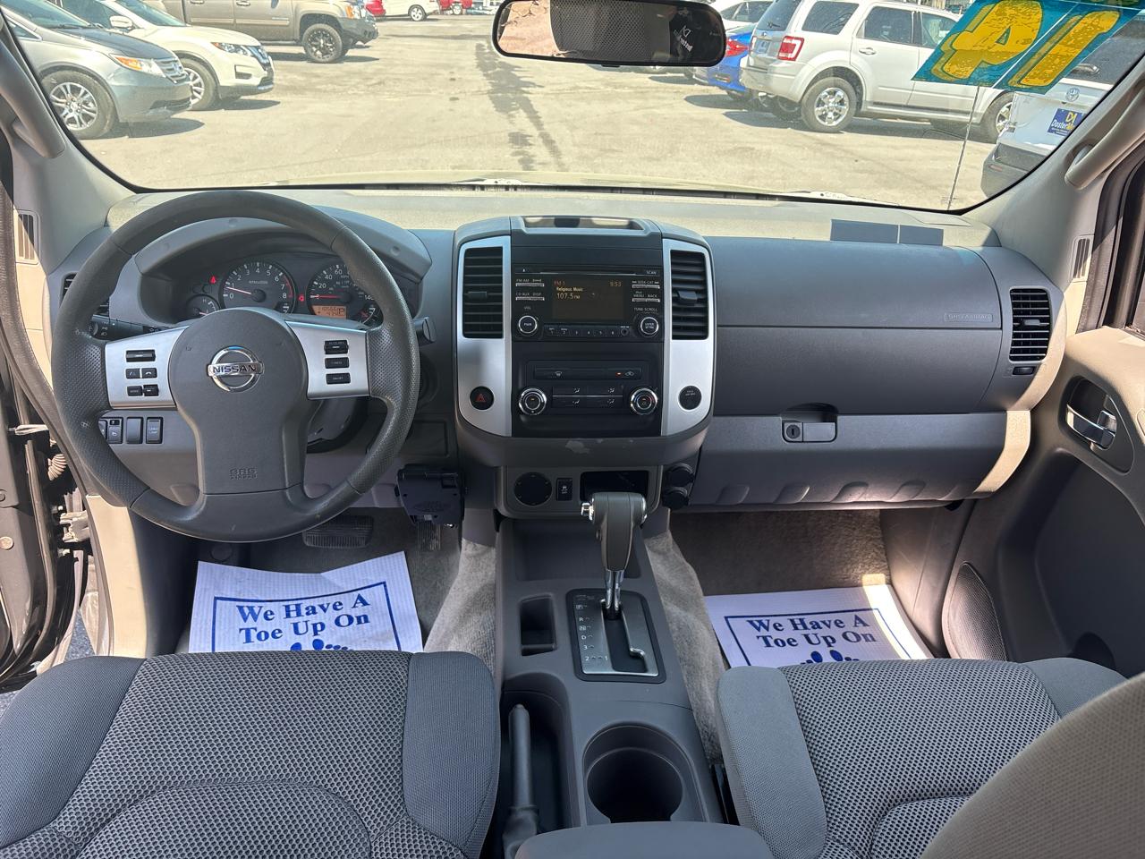 Nissan Frontier S Crew Cab 5AT 2WD 2014