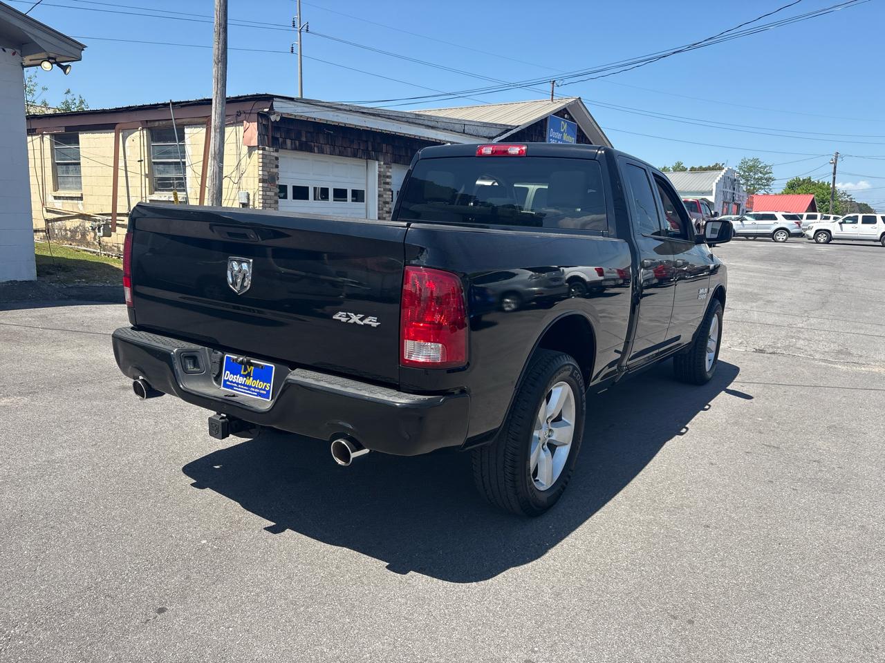 RAM 1500 Tradesman Quad Cab 4WD 2014
