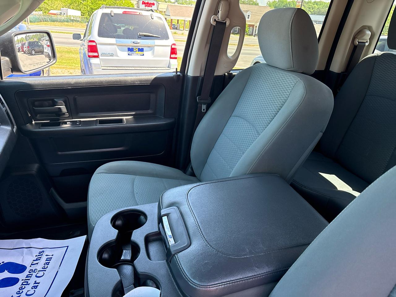 RAM 1500 Tradesman Quad Cab 4WD 2014