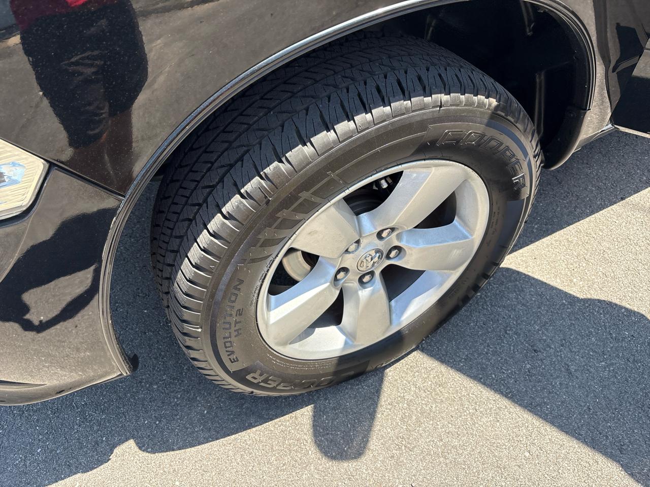 RAM 1500 Tradesman Quad Cab 4WD 2014