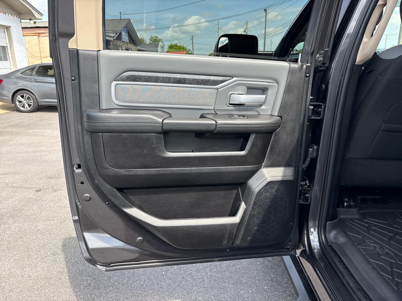 RAM 2500 4WD Crew Cab 149" Big Horn 2020