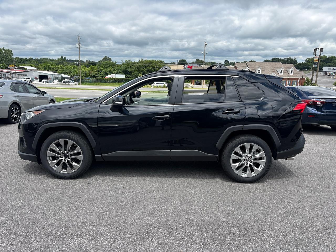 Toyota RAV4 XLE Premium 2019
