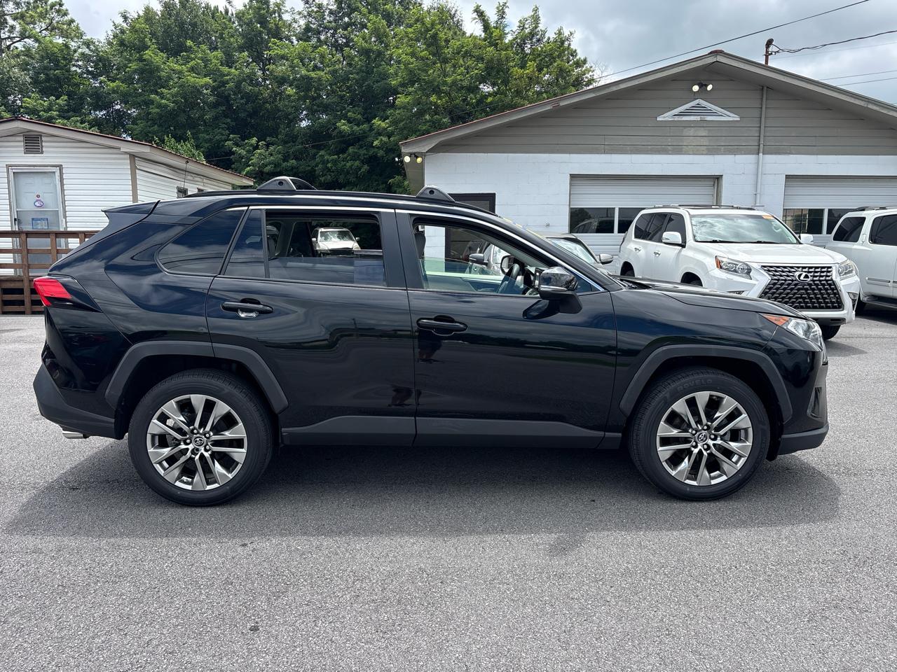 Toyota RAV4 XLE Premium 2019