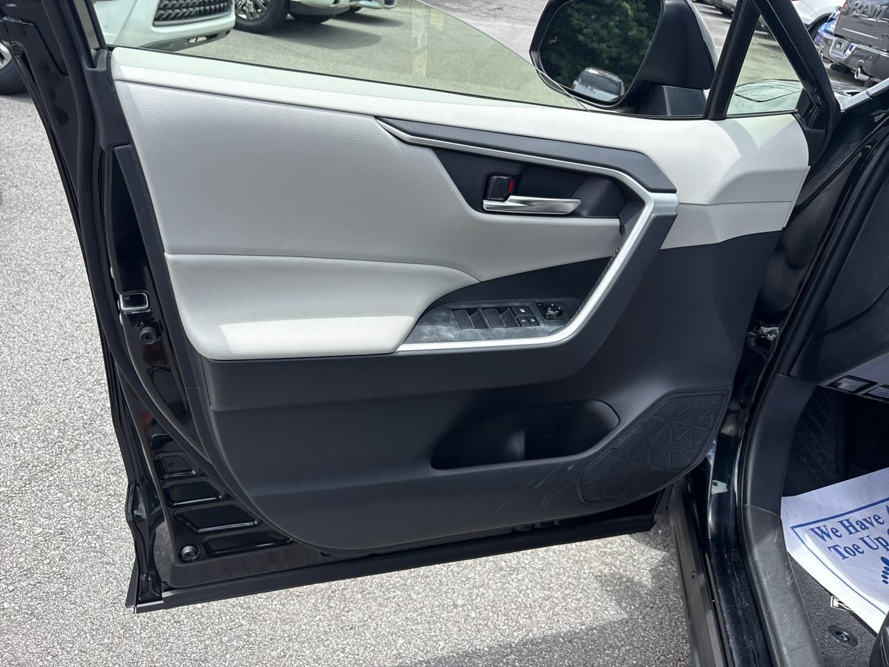 Toyota RAV4 XLE Premium 2019