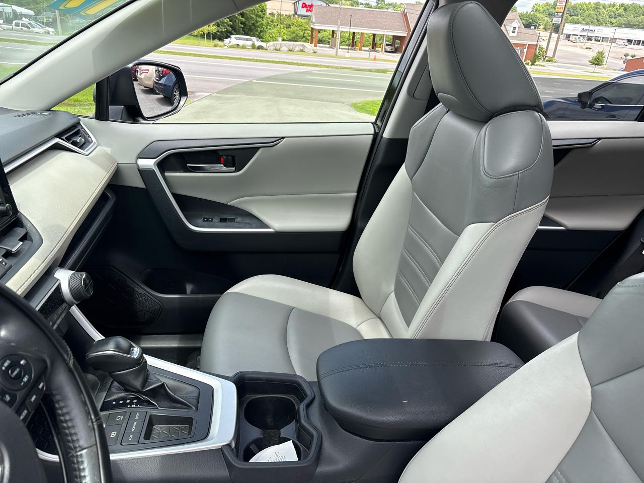 Toyota RAV4 XLE Premium 2019