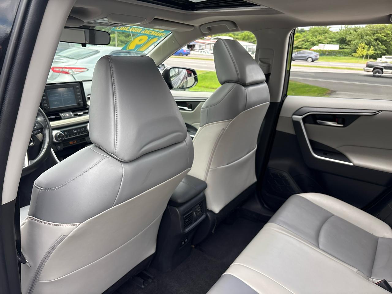 Toyota RAV4 XLE Premium 2019