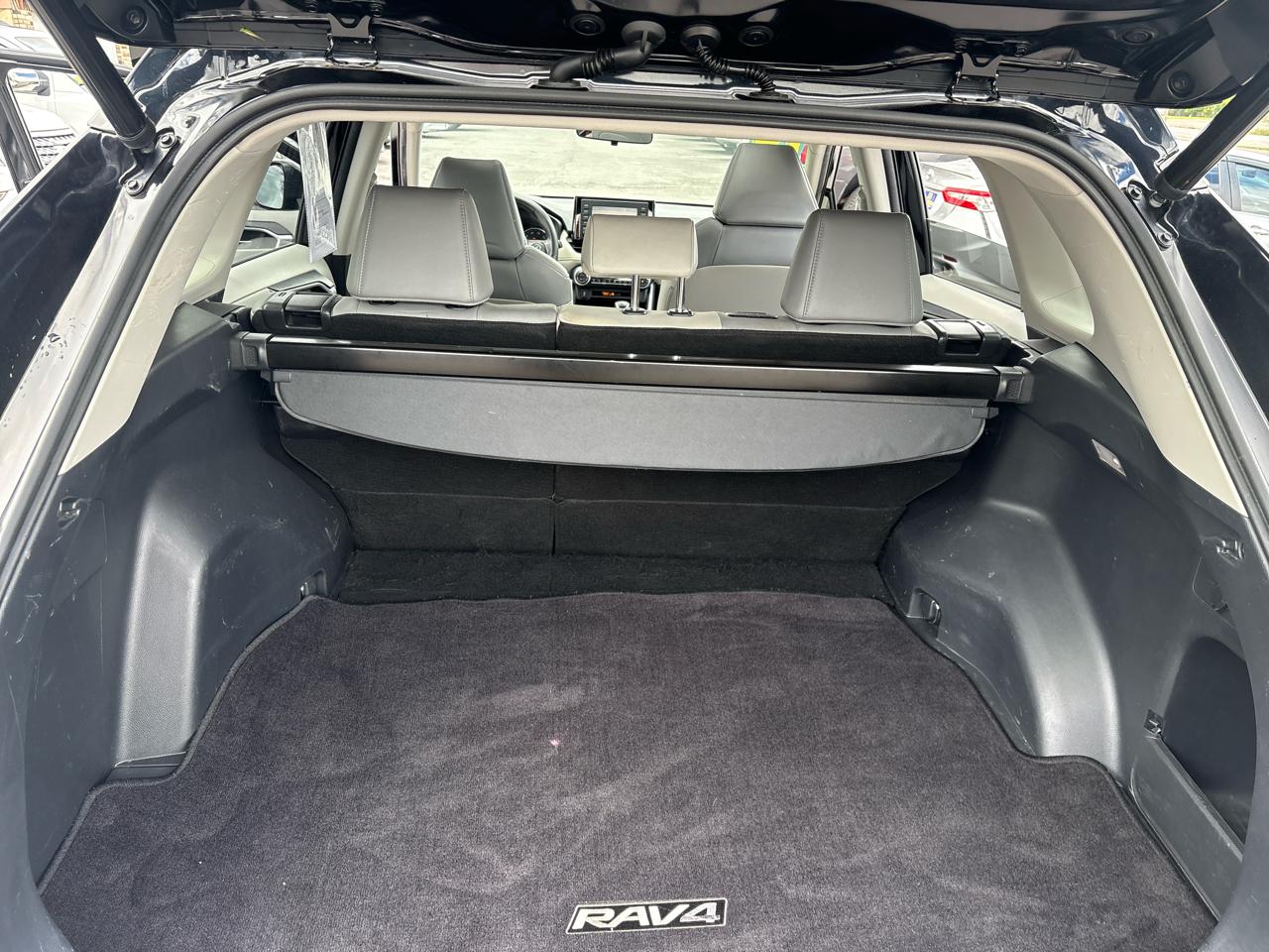 Toyota RAV4 XLE Premium 2019