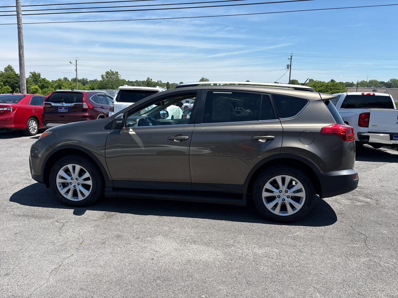 Toyota RAV4 Limited FWD 2015