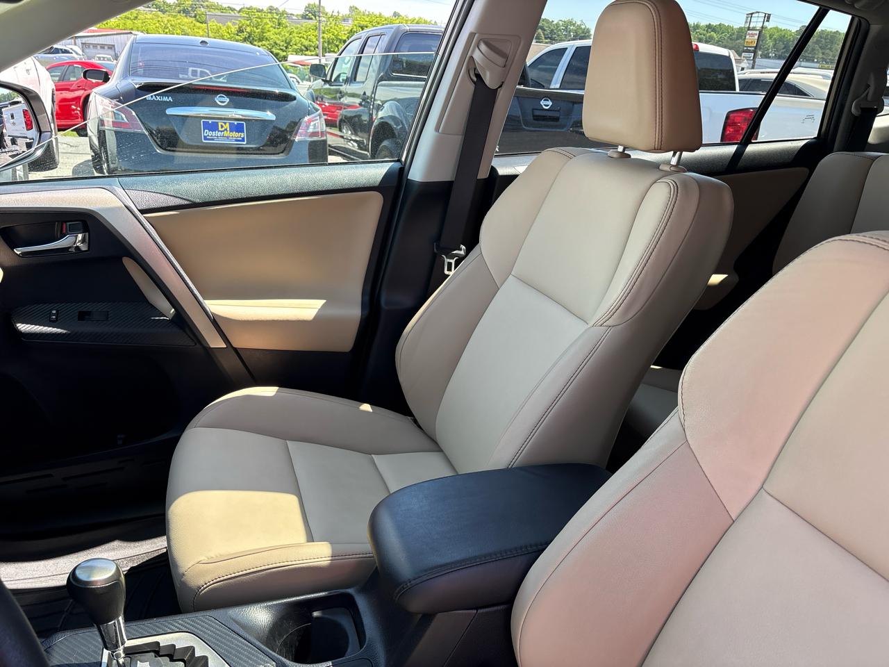 Toyota RAV4 Limited FWD 2015