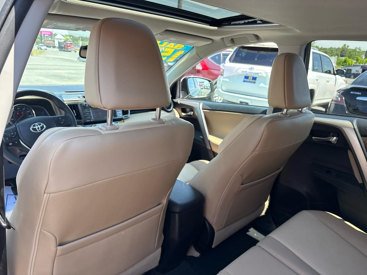 Toyota RAV4 Limited FWD 2015
