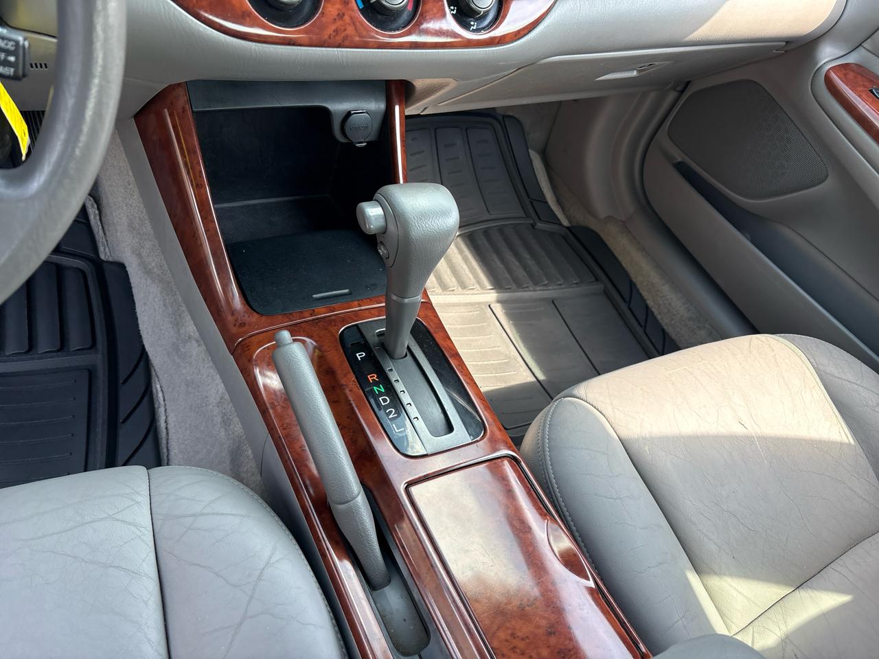 Toyota Camry LE 2002