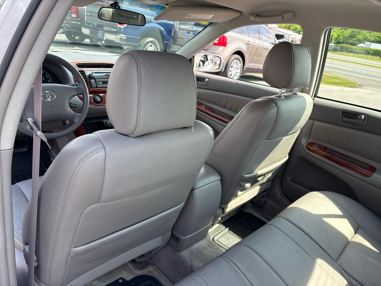 Toyota Camry LE 2002