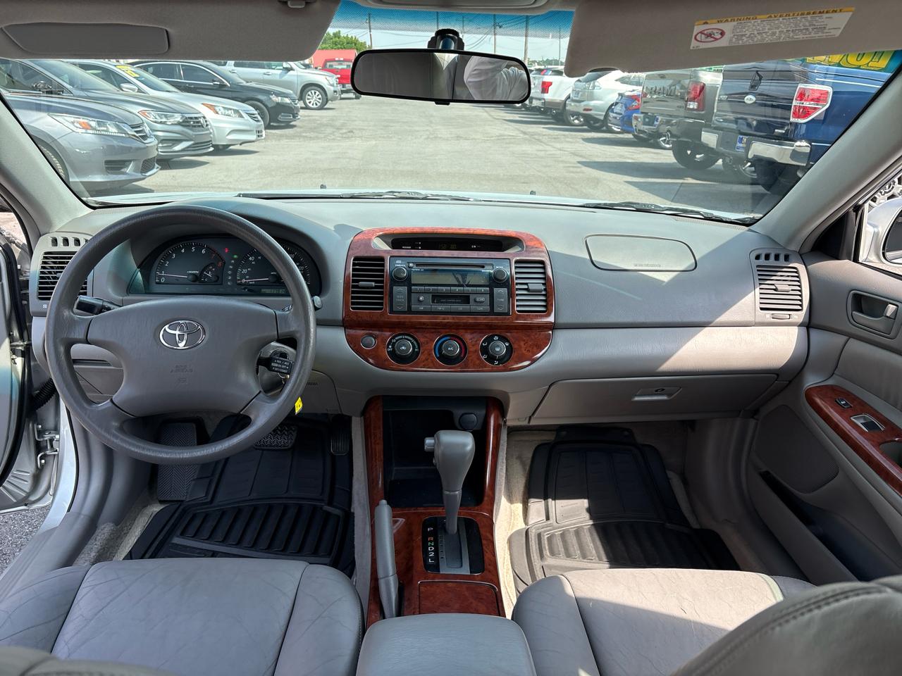 Toyota Camry LE 2002