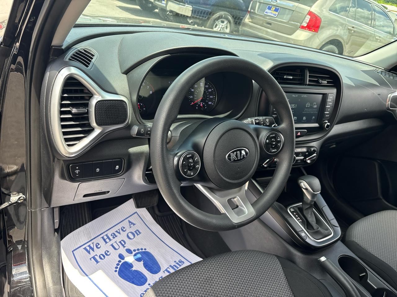 Kia Soul LX CVT 2021