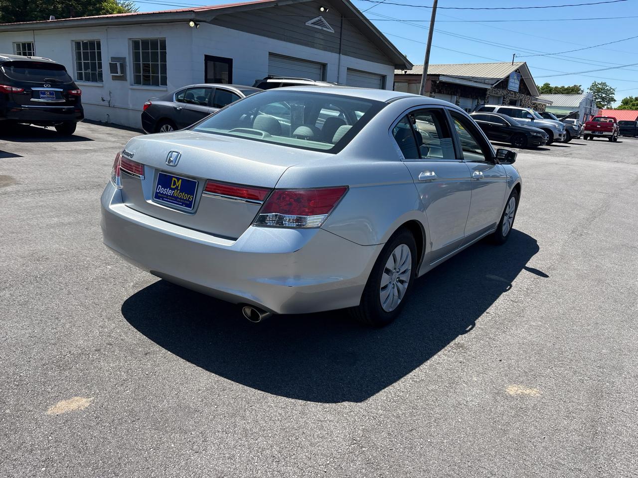 Honda Accord LX sedan AT 2012