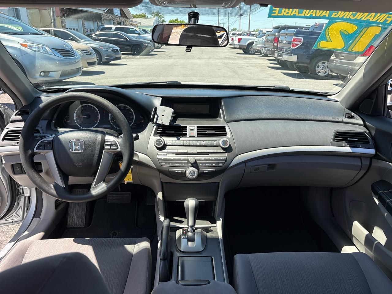 Honda Accord LX sedan AT 2012
