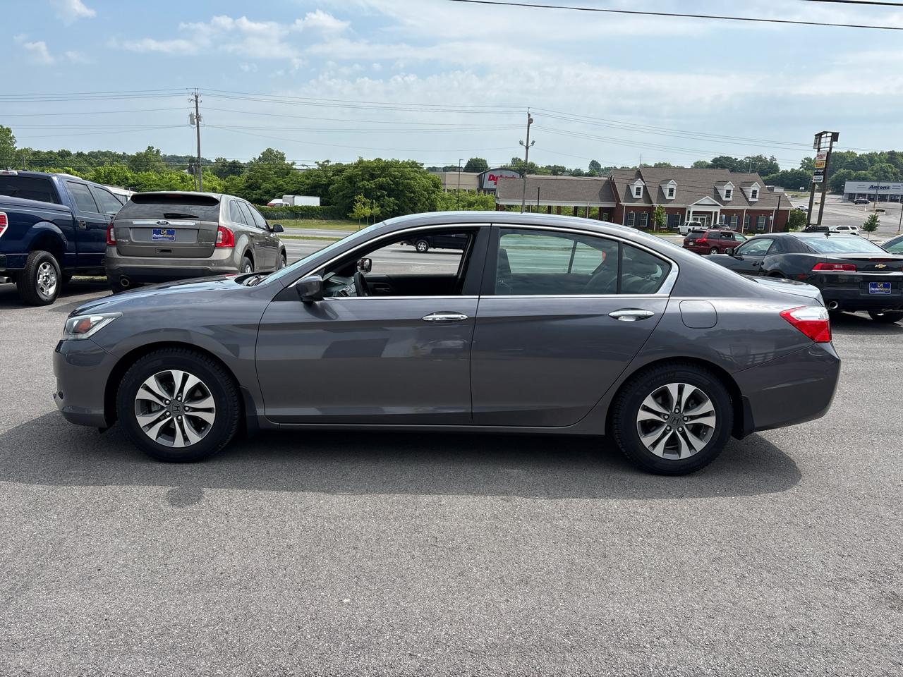 Honda Accord LX Sedan 6-Spd MT 2013