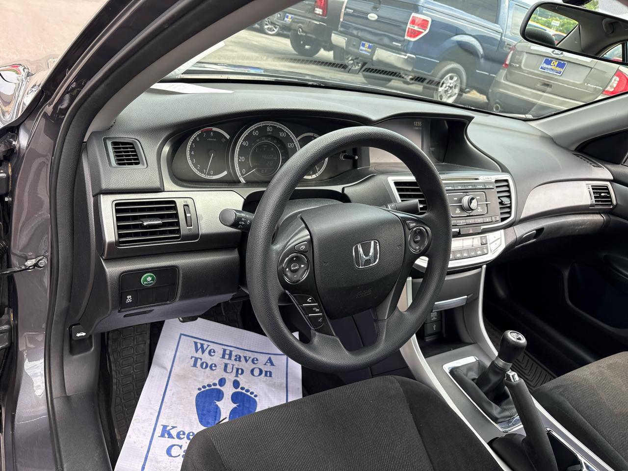Honda Accord LX Sedan 6-Spd MT 2013