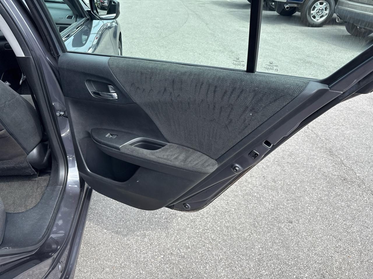Honda Accord LX Sedan 6-Spd MT 2013
