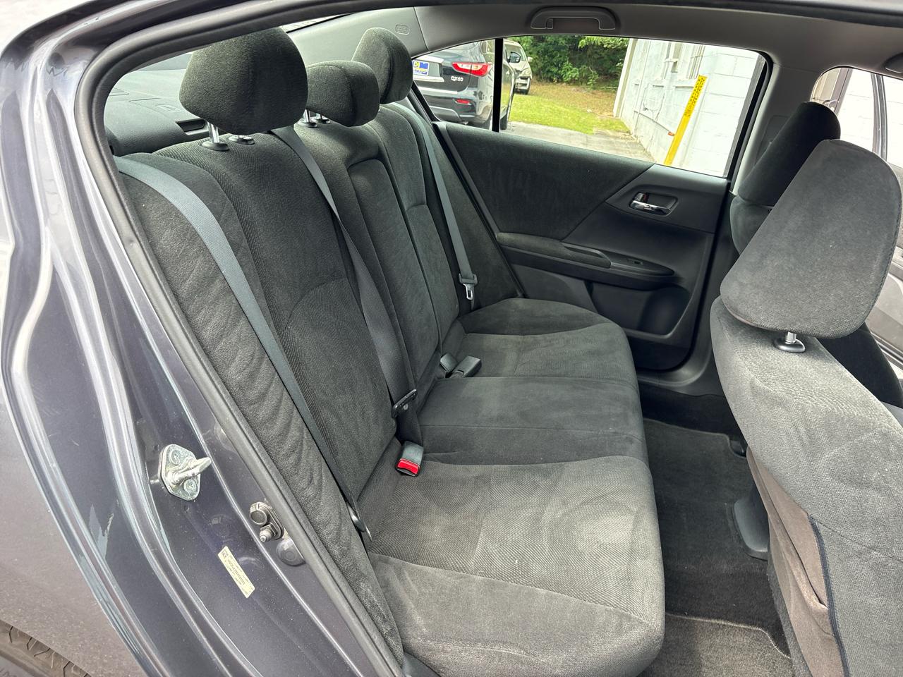 Honda Accord LX Sedan 6-Spd MT 2013
