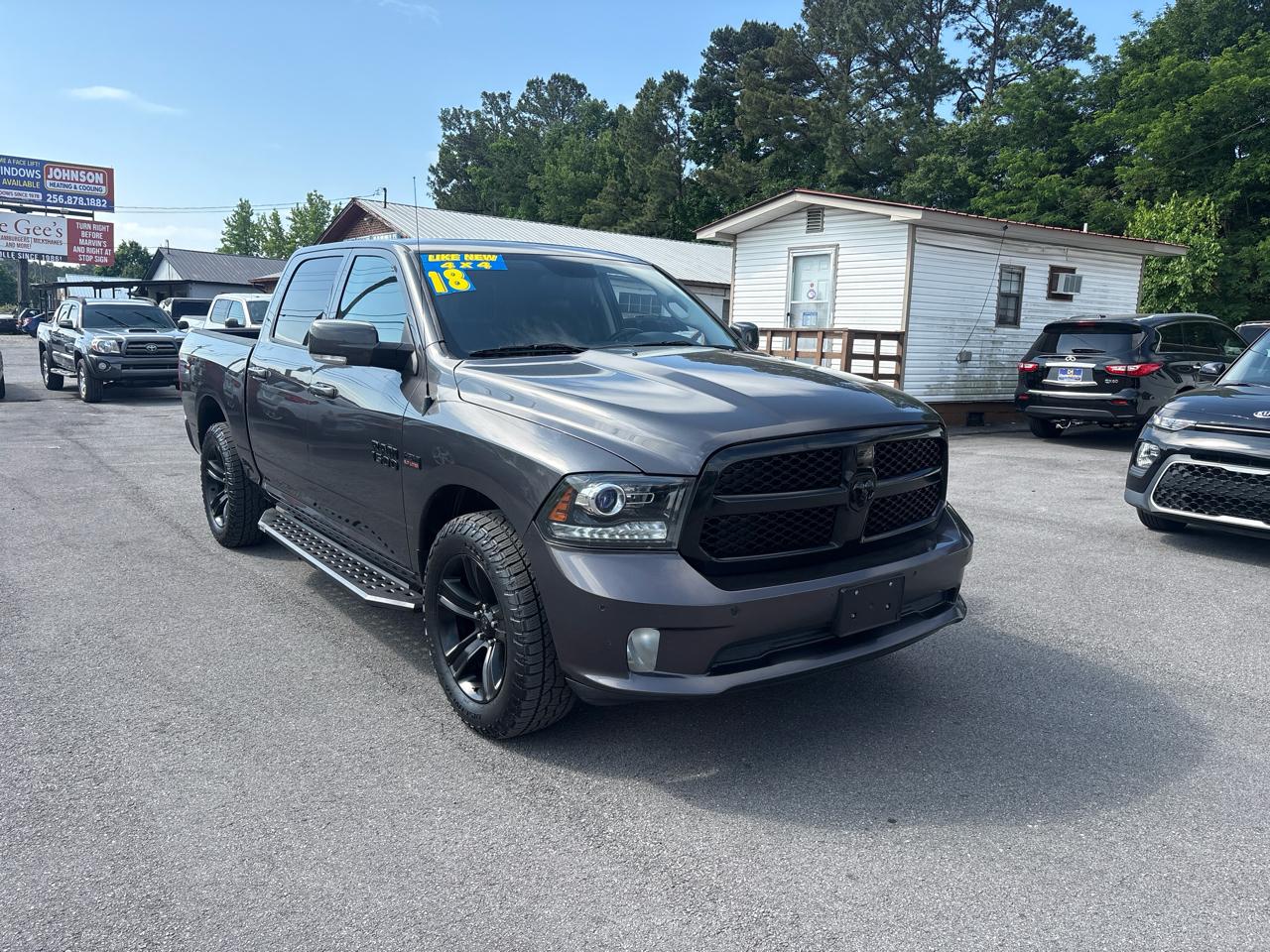 RAM 1500 Sport Crew Cab SWB 4WD 2018