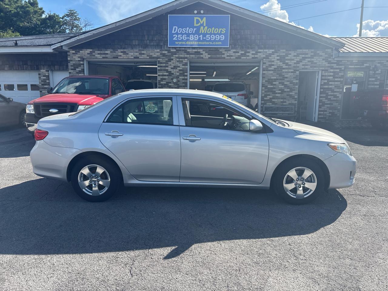 Toyota Corolla 4dr Sdn Auto (Natl) 2010