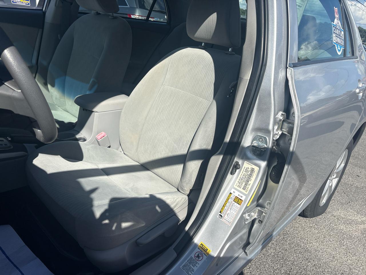 Toyota Corolla 4dr Sdn Auto (Natl) 2010