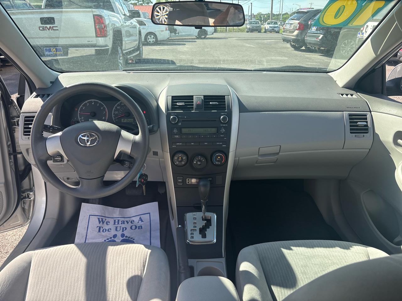 Toyota Corolla 4dr Sdn Auto (Natl) 2010