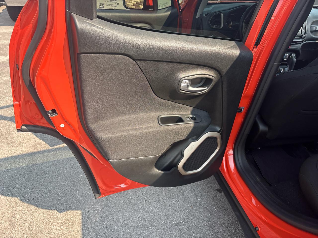 Jeep Renegade Latitude FWD 2017