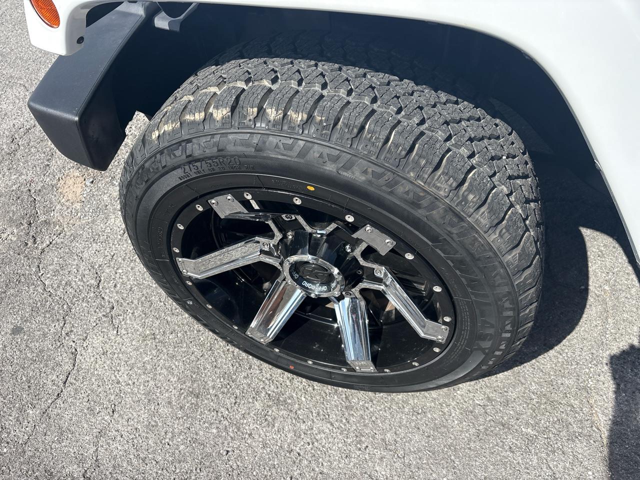 Jeep Wrangler Sahara 4WD 2014