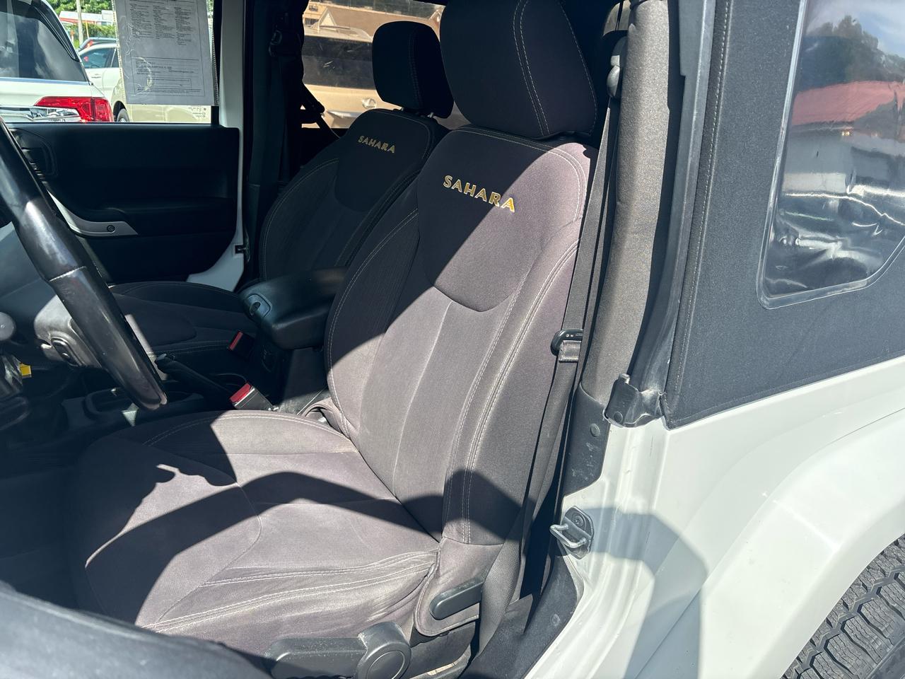 Jeep Wrangler Sahara 4WD 2014