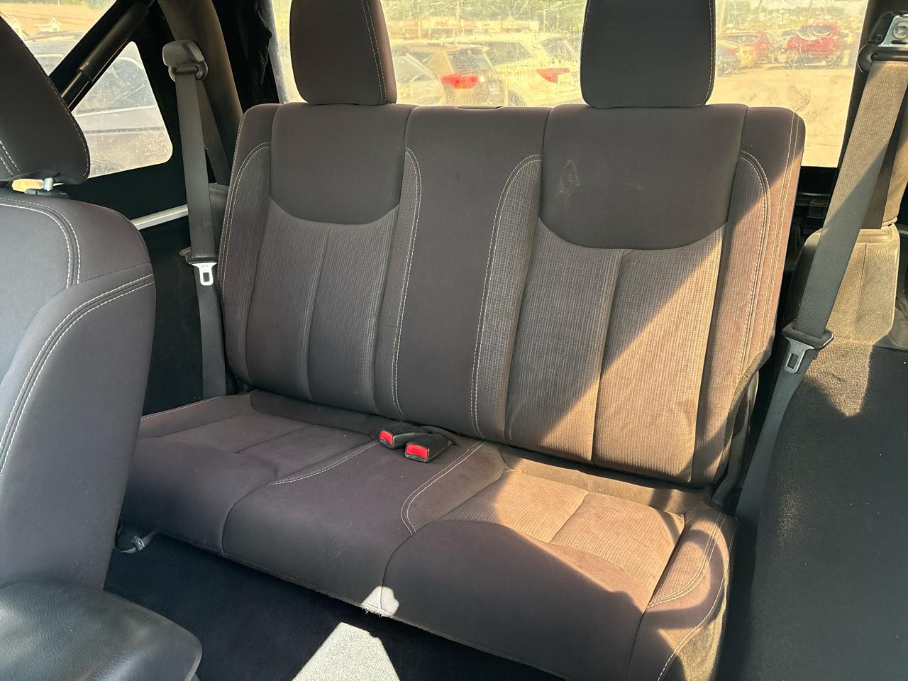 Jeep Wrangler Sahara 4WD 2014