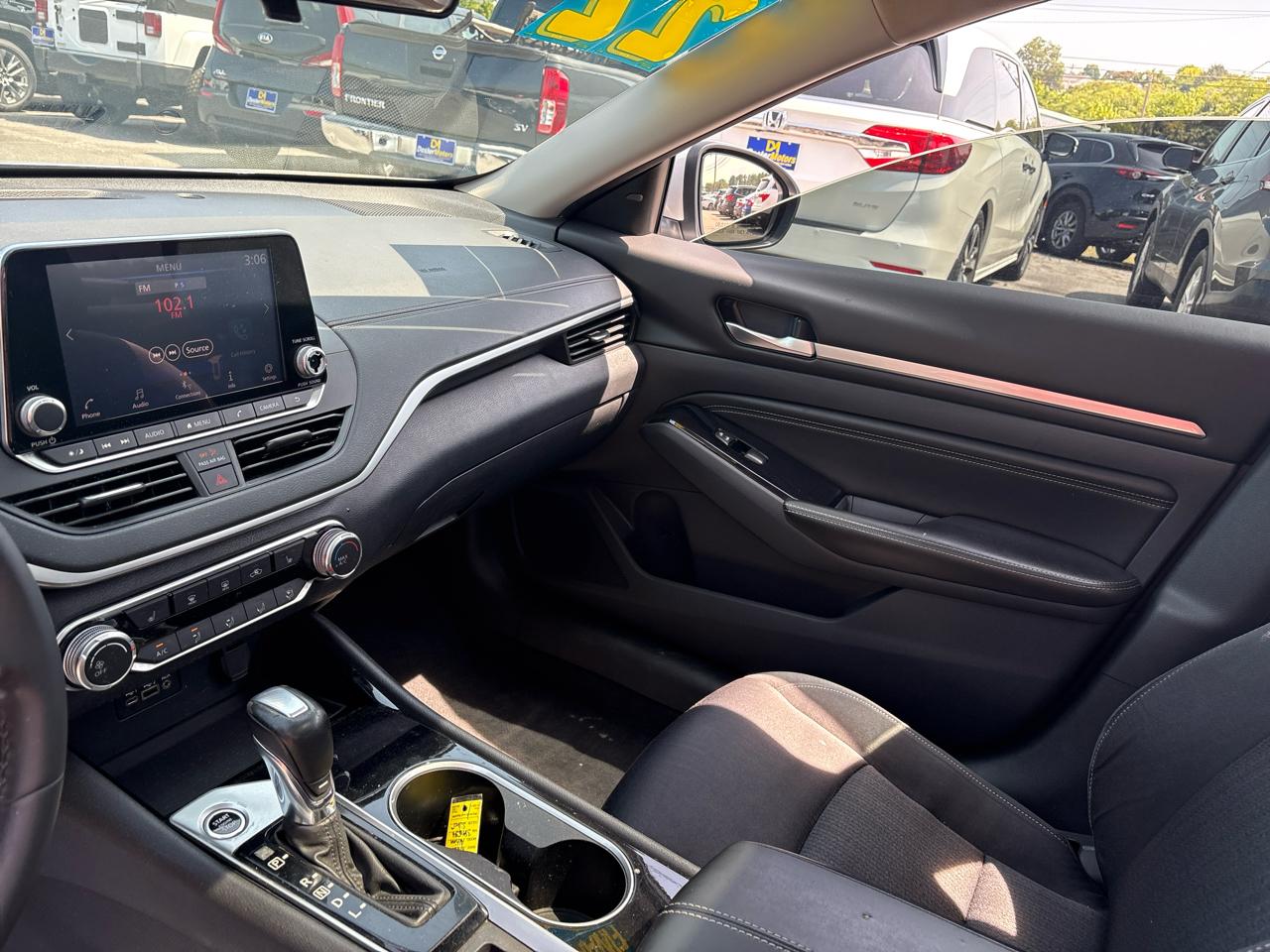 Nissan Altima 2.5 SV 2022