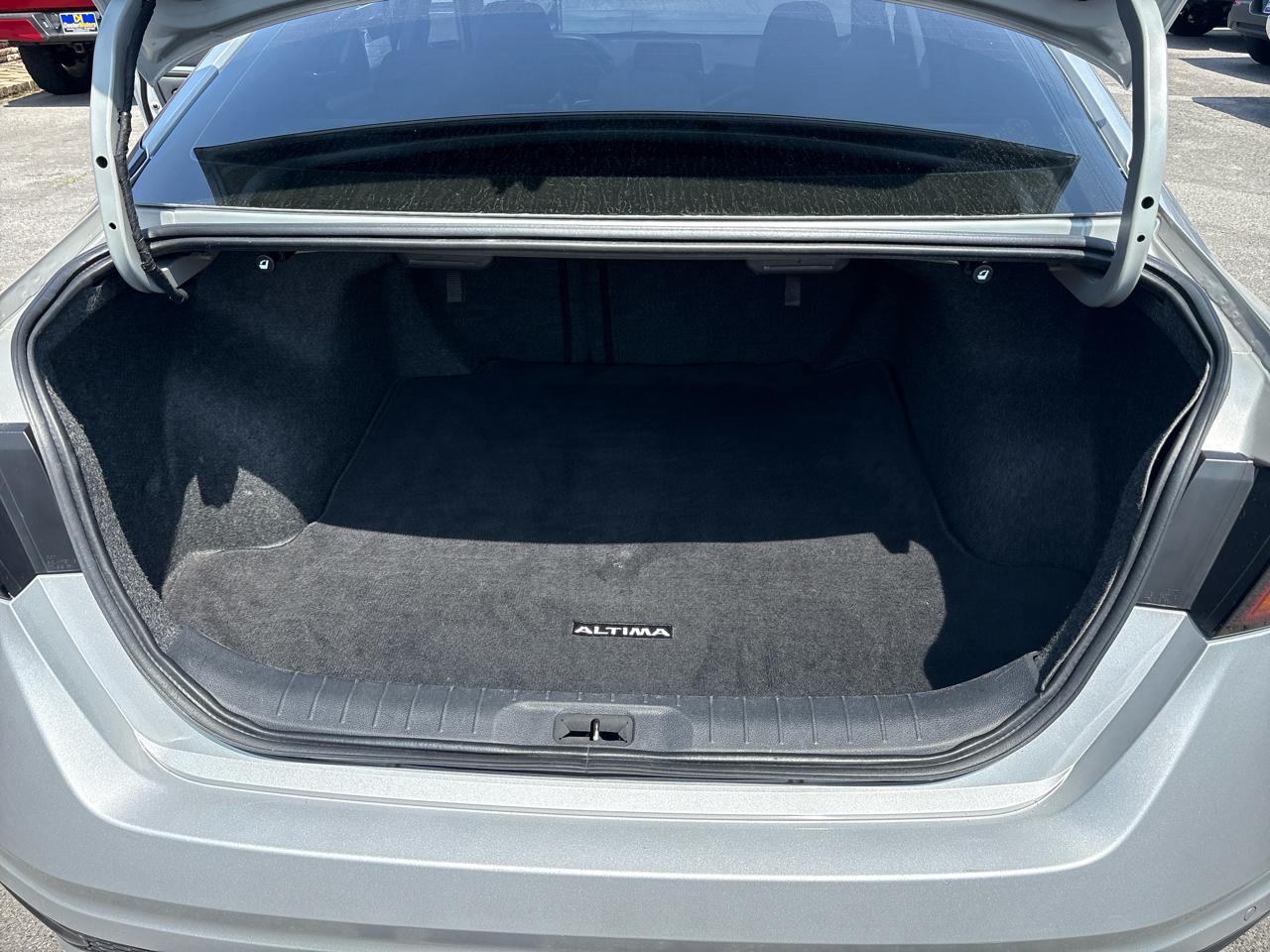 Nissan Altima 2.5 SV 2022