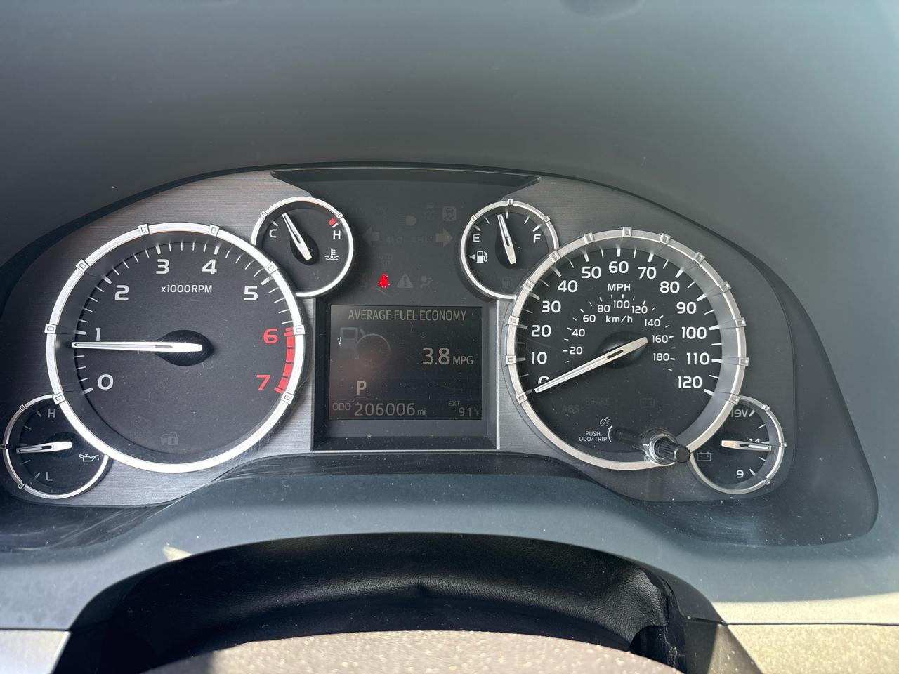 Toyota Tundra SR5 5.7L V8 FFV CrewMax 4WD 2017