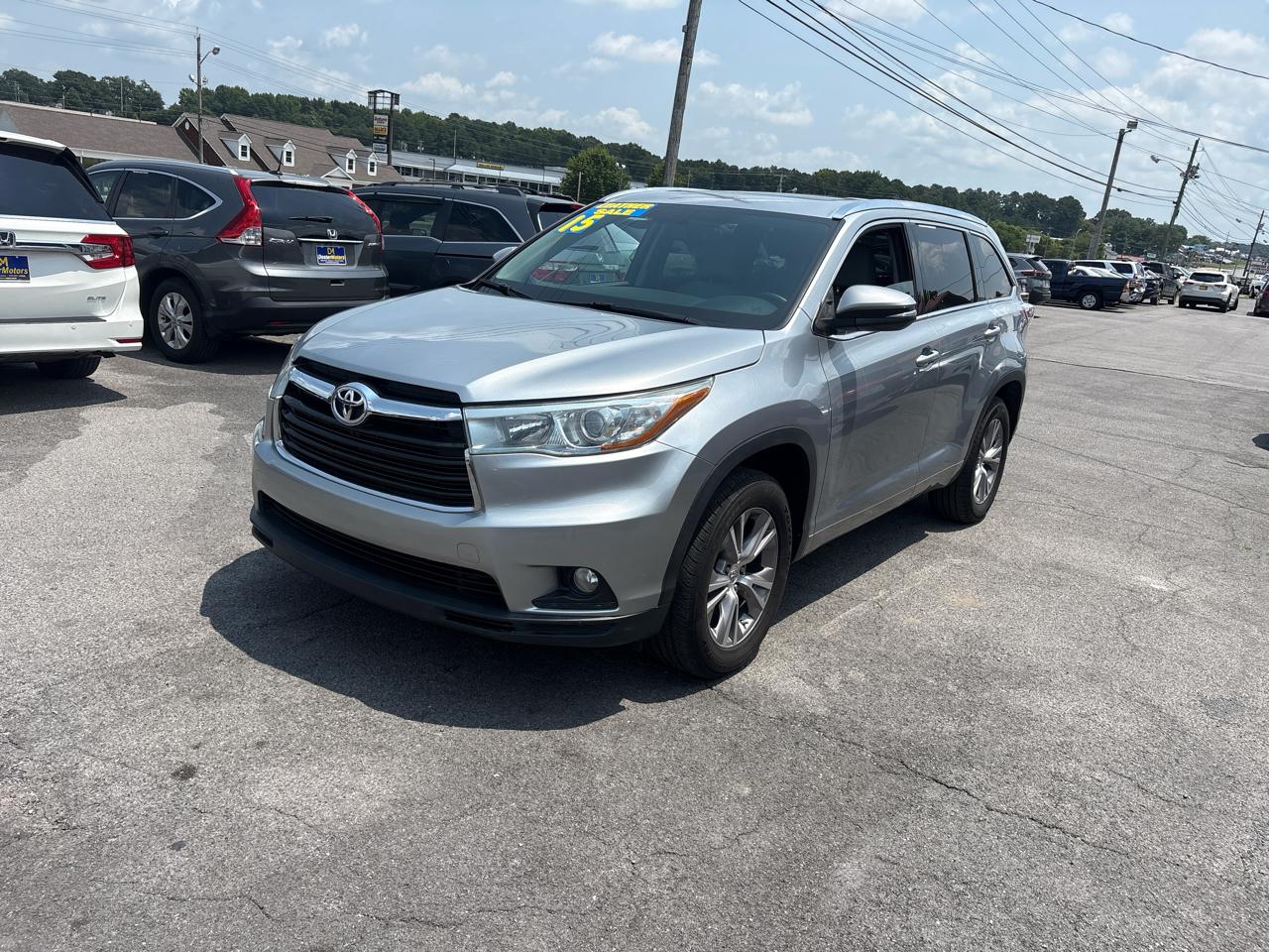 Toyota Highlander XLE FWD V6 2015