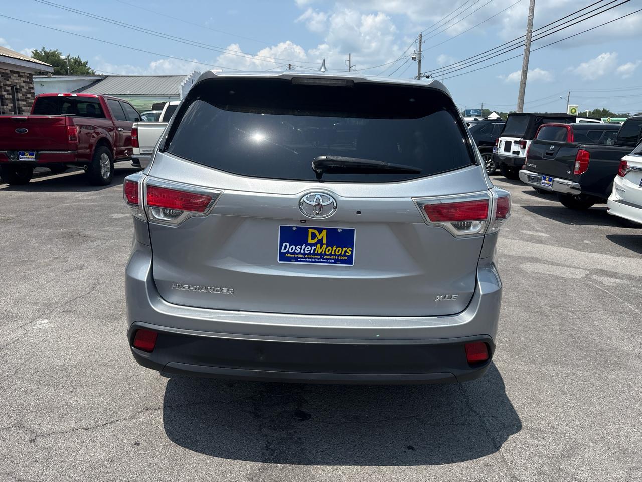 Toyota Highlander XLE FWD V6 2015