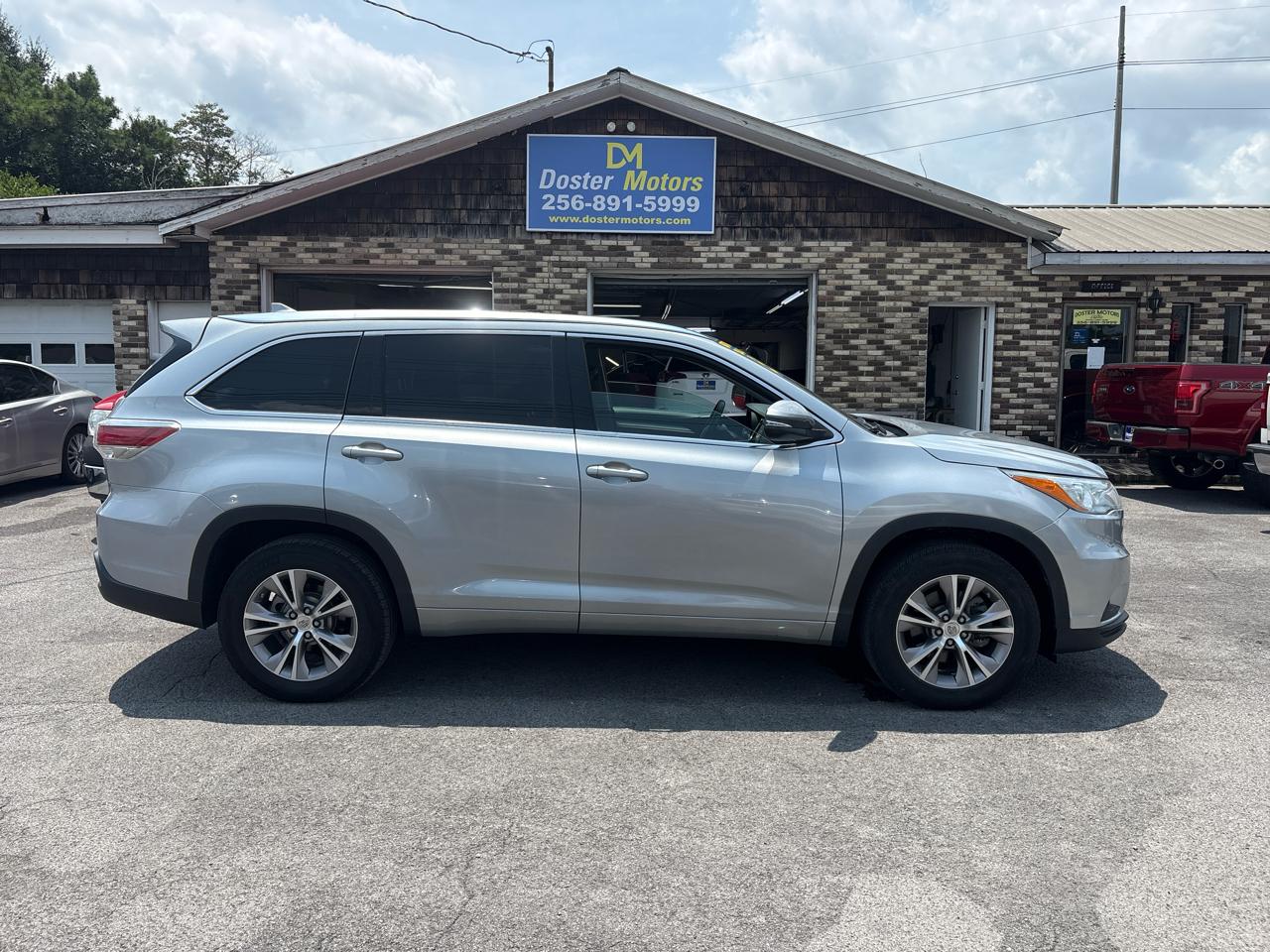 Toyota Highlander XLE FWD V6 2015