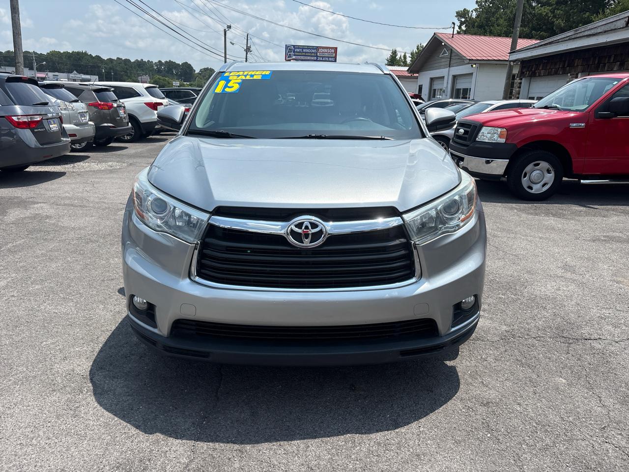 Toyota Highlander XLE FWD V6 2015
